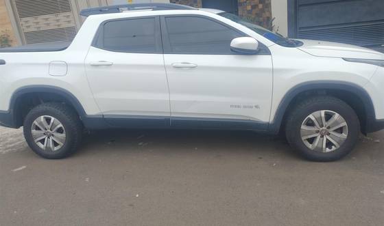 FIAT TORO 1.8 16V EVO FLEX FREEDOM OPEN EDITION PLUS AT6 FIAT TORO 1.8 16V EVO FLEX FREEDOM OPEN EDITION PLUS AT6